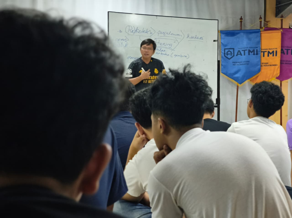 WhatsApp Image 2025-10-14 at 09.12.01